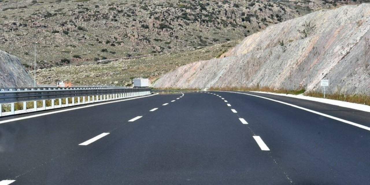 Kimselere duyurulmadan özel davetle verildi! Bir kamu ihalesi daha gizli kapaklı bitti!