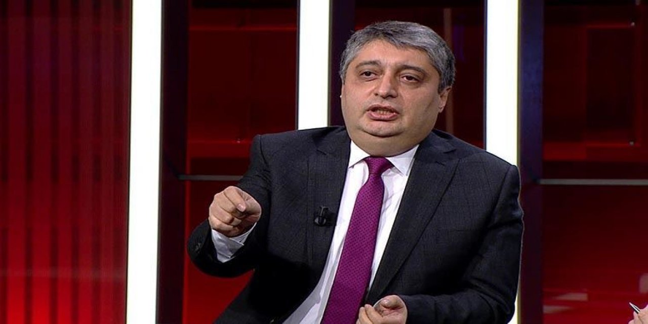 "Siyasette hiç beklenmedik değişimler olacak!" İktidara yakın gazeteciden bomba iddia!