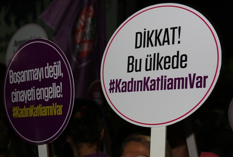 Kırıkkale'de kadın cinayeti! Bir kadın, evli olduğu erkek tarafından vahşice katledildi