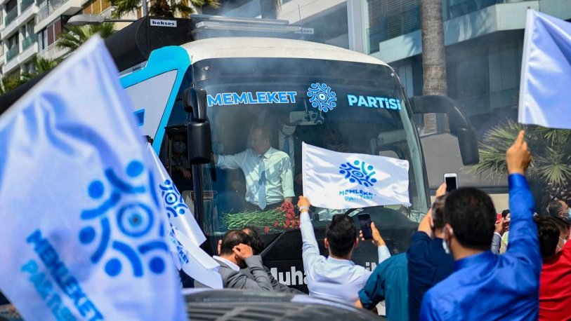 Muharrem İnce otoyol ücretine isyan etti! 'Deli Dumrul vergisi almaya devam ediyorlar'