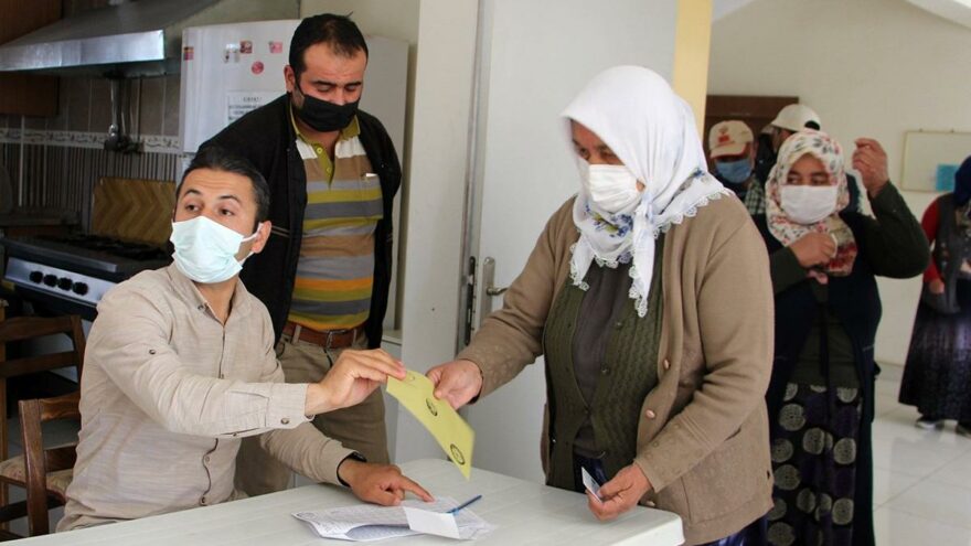 Bu köye muhtar dayanmıyor! 2 yılda 6 muhtar değişti