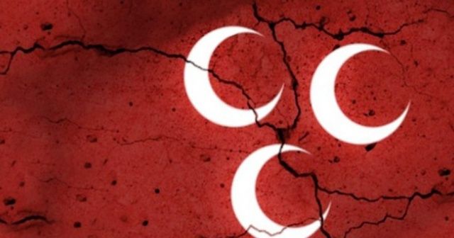 MHP'den istifa eden isimden çarpıcı açıklama! '2 bin kişiyle CHP’ye katılacağız'