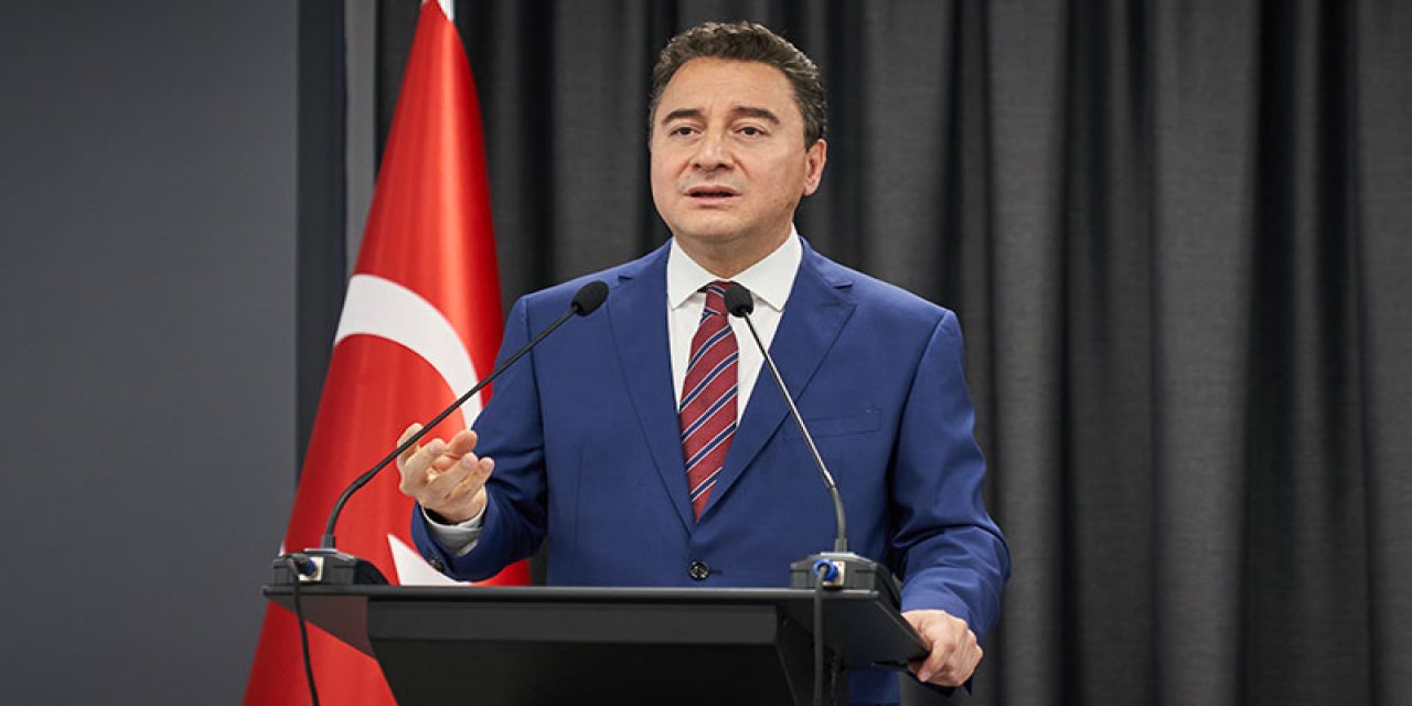 "Çok vahim bir durum" dedi ve... Ali Babacan'dan çarpıcı "Sedat Peker" yorumu! "İddiaların muhatapları Cumhurbaşkanının yakınları"
