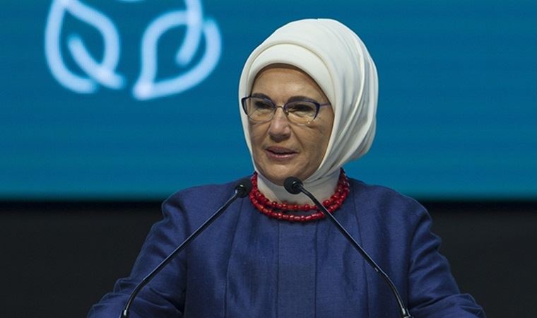 Emine Erdoğan tepki çekecek açıklama! Saray'da 'sadaka' övdü