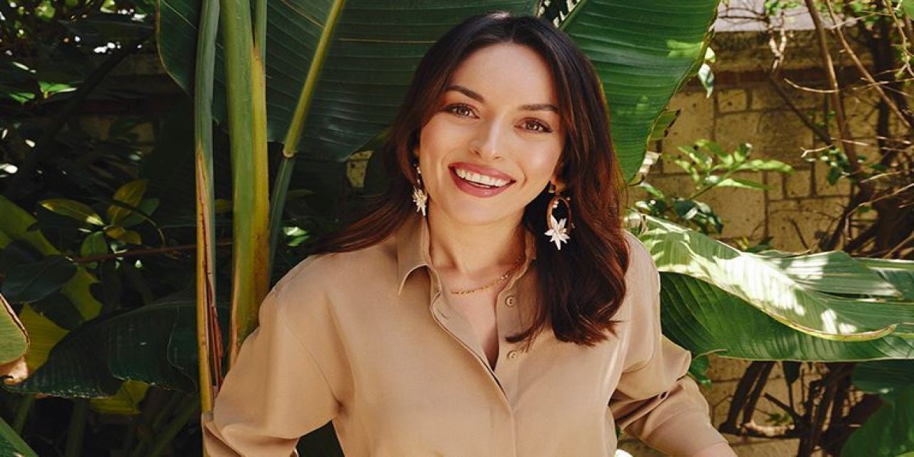 "Neşe Nur Akkaya yalnız değildir" Ezgi Mola isyan etti: Sana ne kardeşim sana ne, istediğini giyecek!