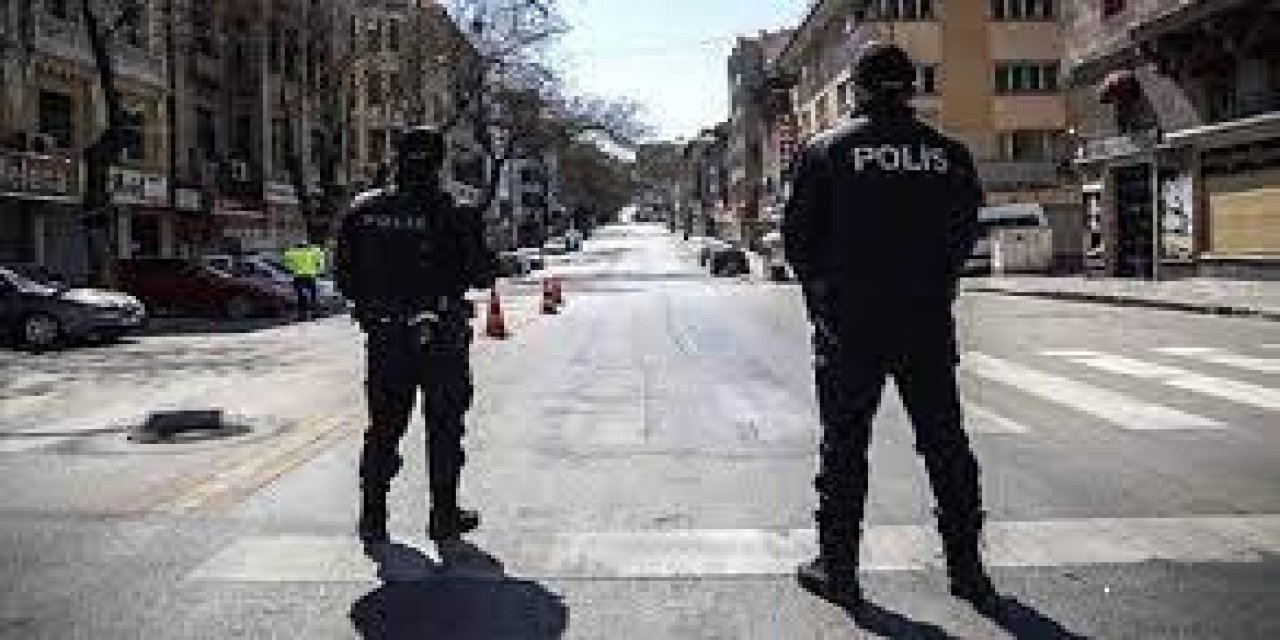 Sokak kısıtlamaları ne zaman bitecek? Candaş Tolga Işık kabine üyelerinden aldığı bilgiye dayanarak tarih verdi!