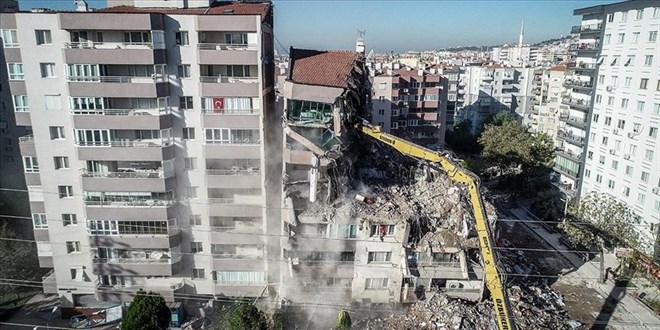 İzmir depreminde çökmüştü... Yılmaz Erbek Apartmanı'na ilişkin iddianame kabul edildi