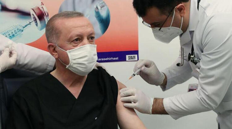 Sağlık Bakanı Fahrettin Koca'dan ilginç açıklama! Erdoğan denek mi oldu?