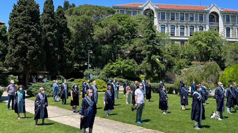'Kabul etmiyoruz vazgeçmiyoruz' Boğaziçi Üniversitesi akademisyenleri 107'nci kez rektörlüğe sırtını döndü