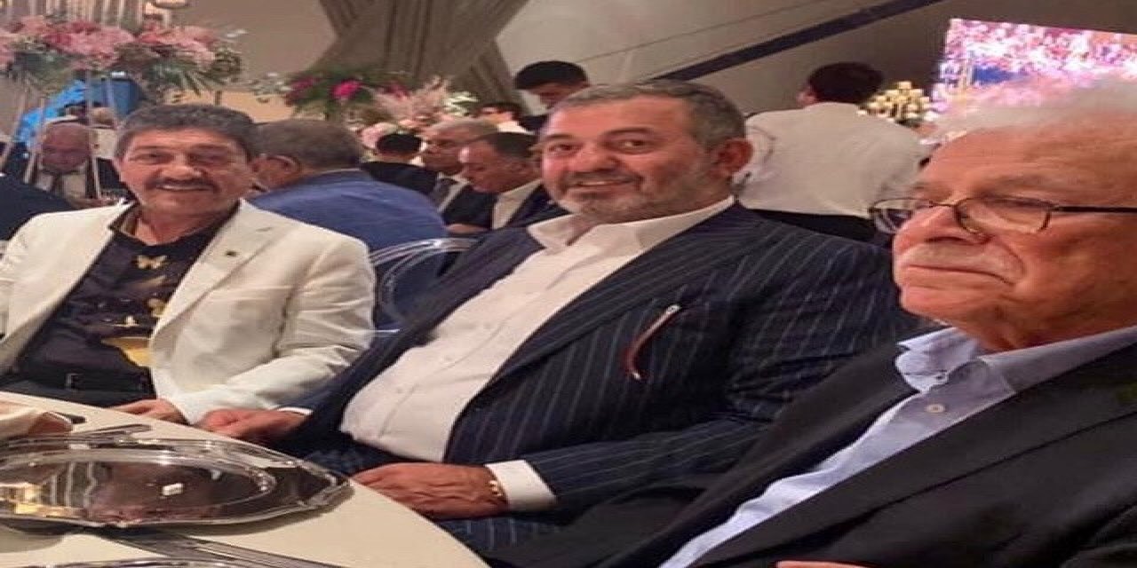 Sedat Peker sosyal medya hesabından bu fotoğrafı yayınlamıştı... O fotoğraf kimin düğününde çekildi?   O düğünde başka kimler vardı?   Detaylar ortaya çıktı!