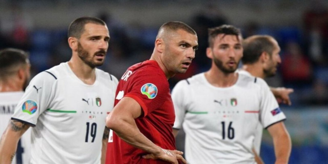 TRT spikerleri İtalya-Türkiye maçın önüne geçti!  Sosyal medyada tepki yağdı...