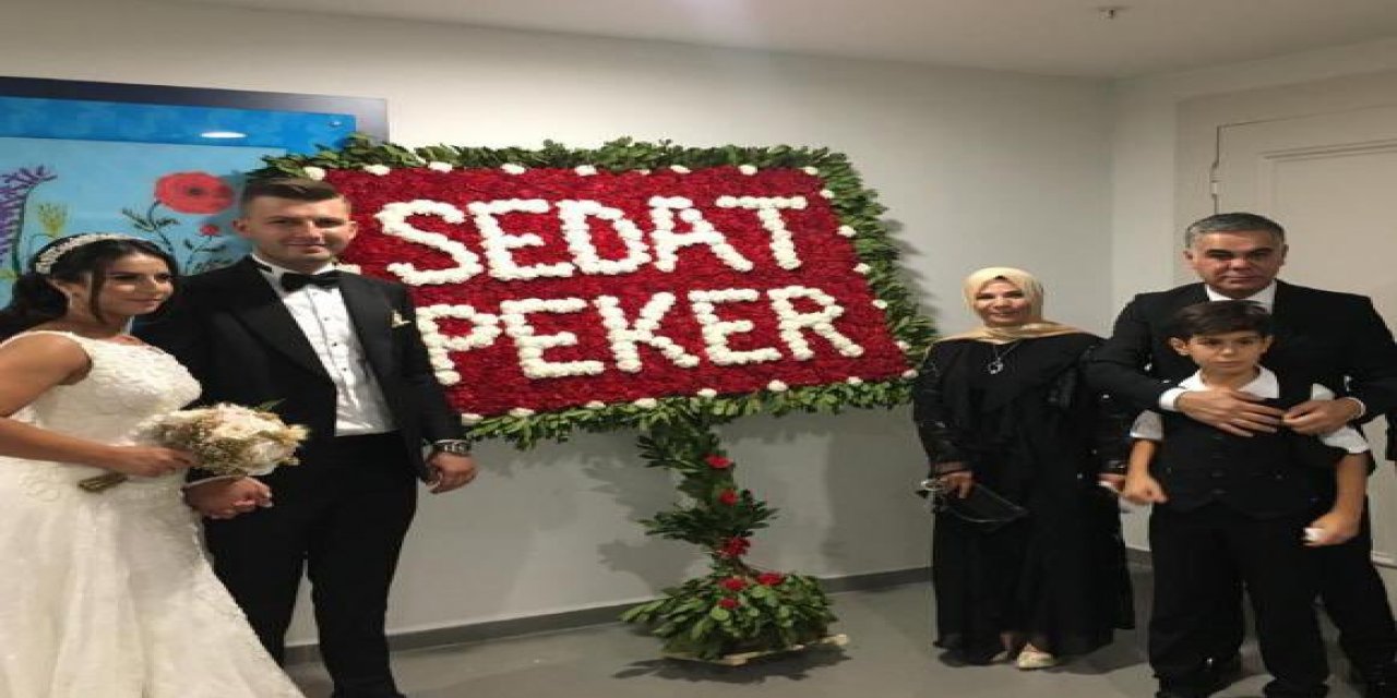 Sedat Peker'le sadece iki kez görüştüğü iddia etmişti... Peker'e yakın isim o videoyu yayınladı! İşte Süleyman Özışık'ı yalanlayan görüntüler! "80 bin liralık mücevheri neden kabul ettin?"
