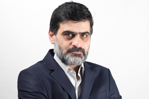 'Sedat Peker' krizi büyüyor! Yeni Akit yazarı o ismi hedef aldı 'Bizim mahallenin eski abisi' dedi...