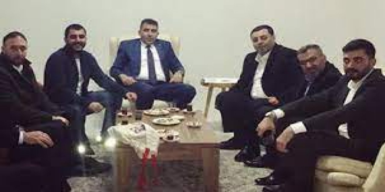 Fotoğrafları ortaya çıktı! Sedat Peker'in sağ kolunun ofisine hangi AKP'liler gitti?