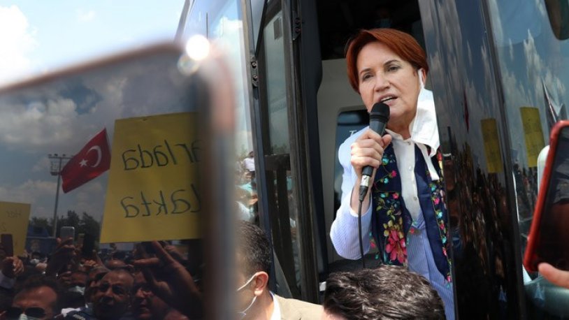 Meral Akşener Adana'dan seslendi! 'İnsanların korku duvarı yıkılmış'