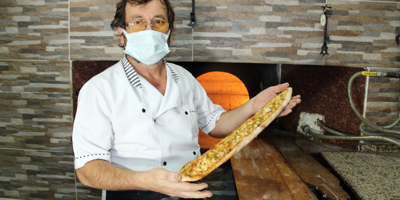Kıymalı pide tarih oldu... Öyle bir şey yaptı ki kapıda kuyruk oluştu! İşte yeni lezzet...