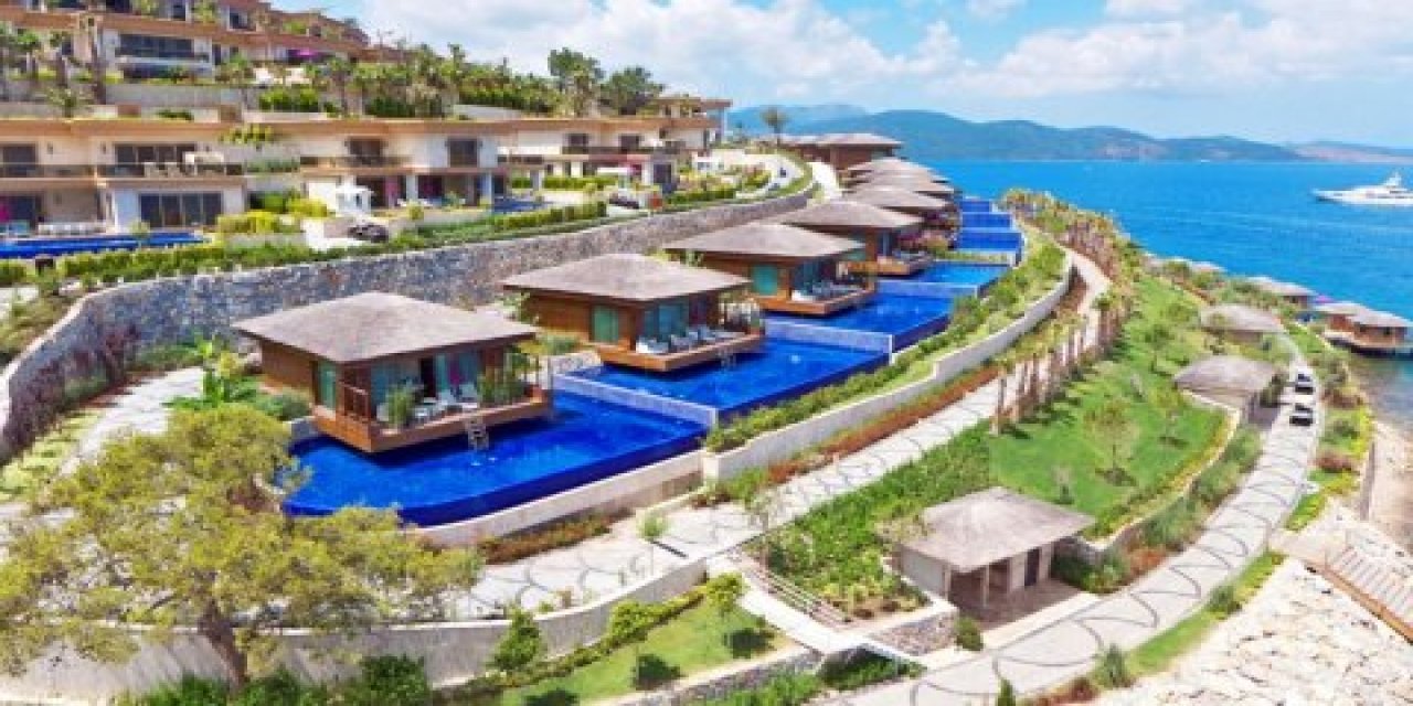 Fark etmeden kendi kendini ele verdi! Bir gazetecinin daha Paramount Otel'de kaldığı ortaya çıktı!