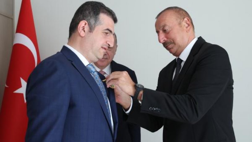 Aliyev'den SİHA'ların sahibi Haluk Bayraktar'a 'Karabağ Nişanı'