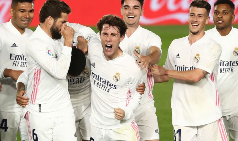 Real Madrid yıldız oyuncusunun ayrıldığını resmen açıkladı
