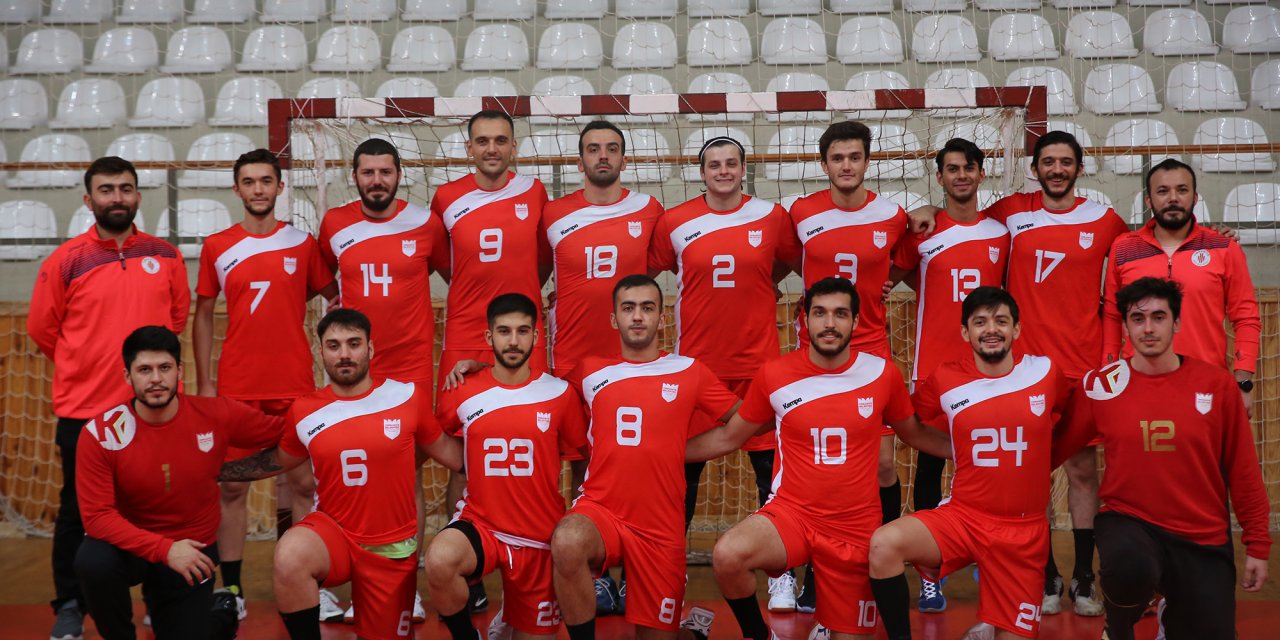 Ümraniye Belediyesi Hentbol Takımı İkinci Lige yükseldi