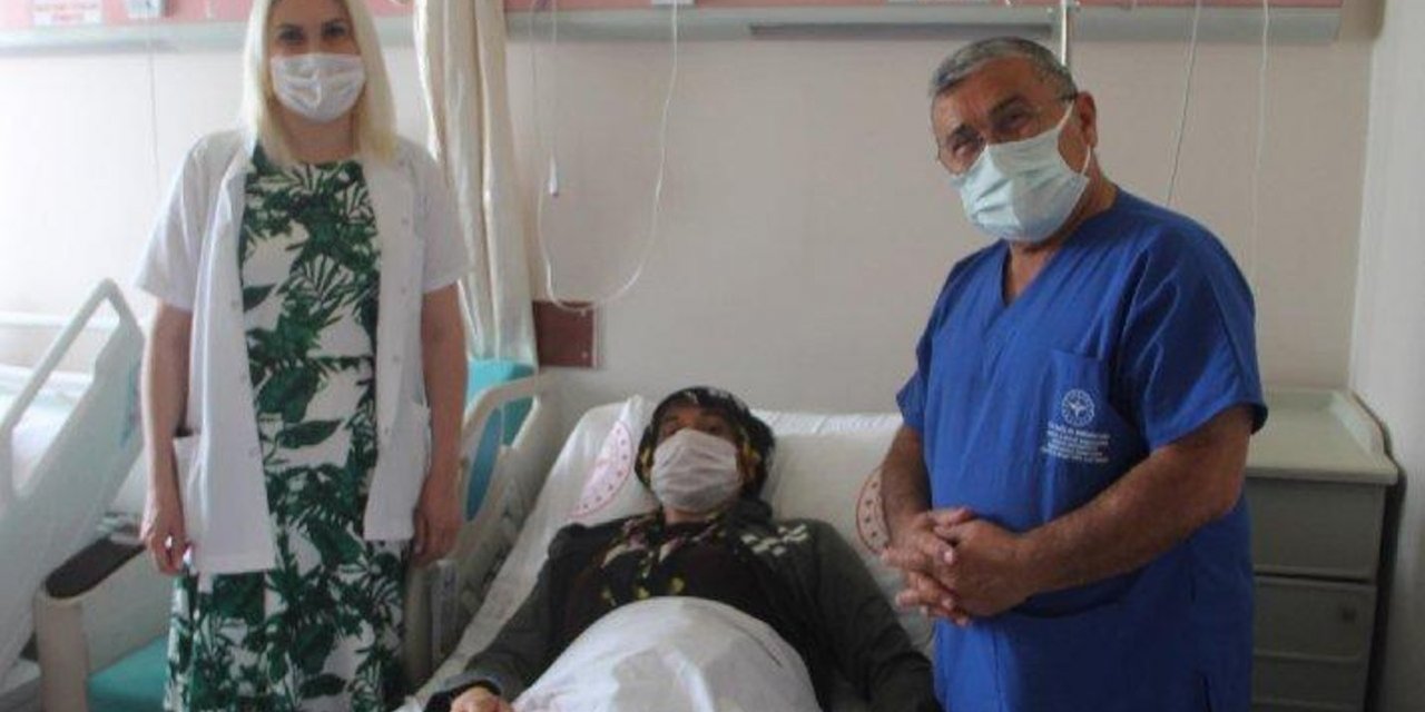 Hamile olduğunu zannediyordu... Büyük şok yaşadı! Karnından çıkartılan doktorları bile şaşırttı!