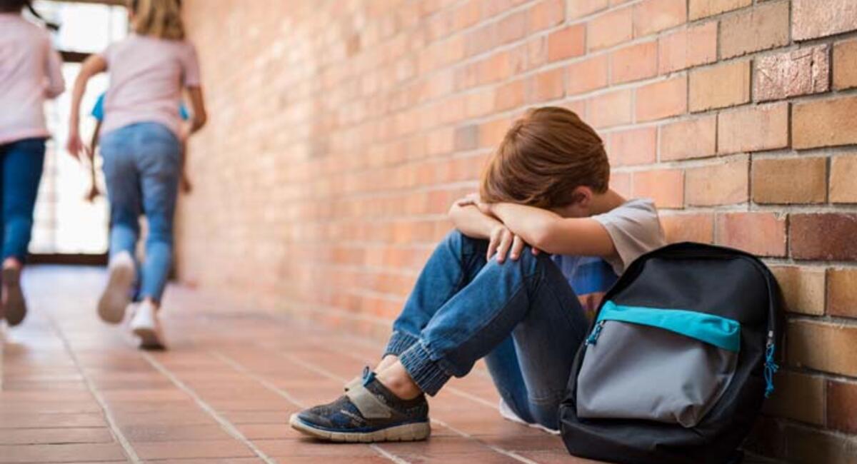 Uzmanından ailelere uyarı: Ayrılık kaygısı bozukluğu, okul fobisine dönüşüyor