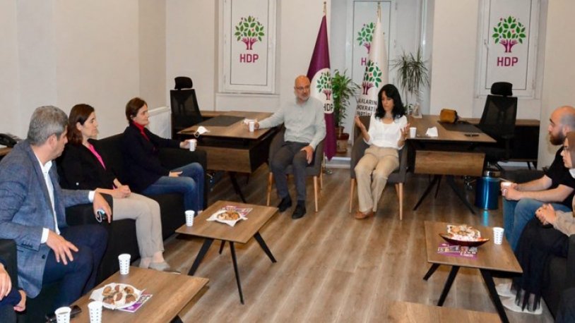 Canan Kaftancığlu'ndan HDP İstanbul İl Örgütü'ne taziye ziyareti
