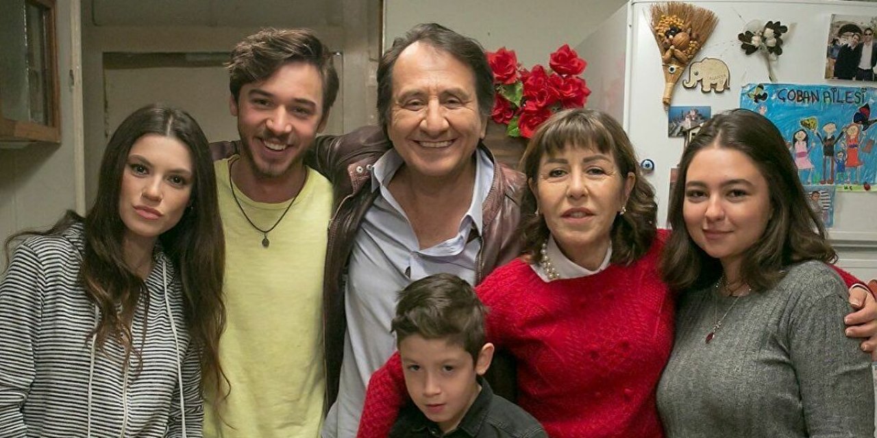 15 yıllık macera bitti! Arka Sokaklar dizisinde ayrılık!