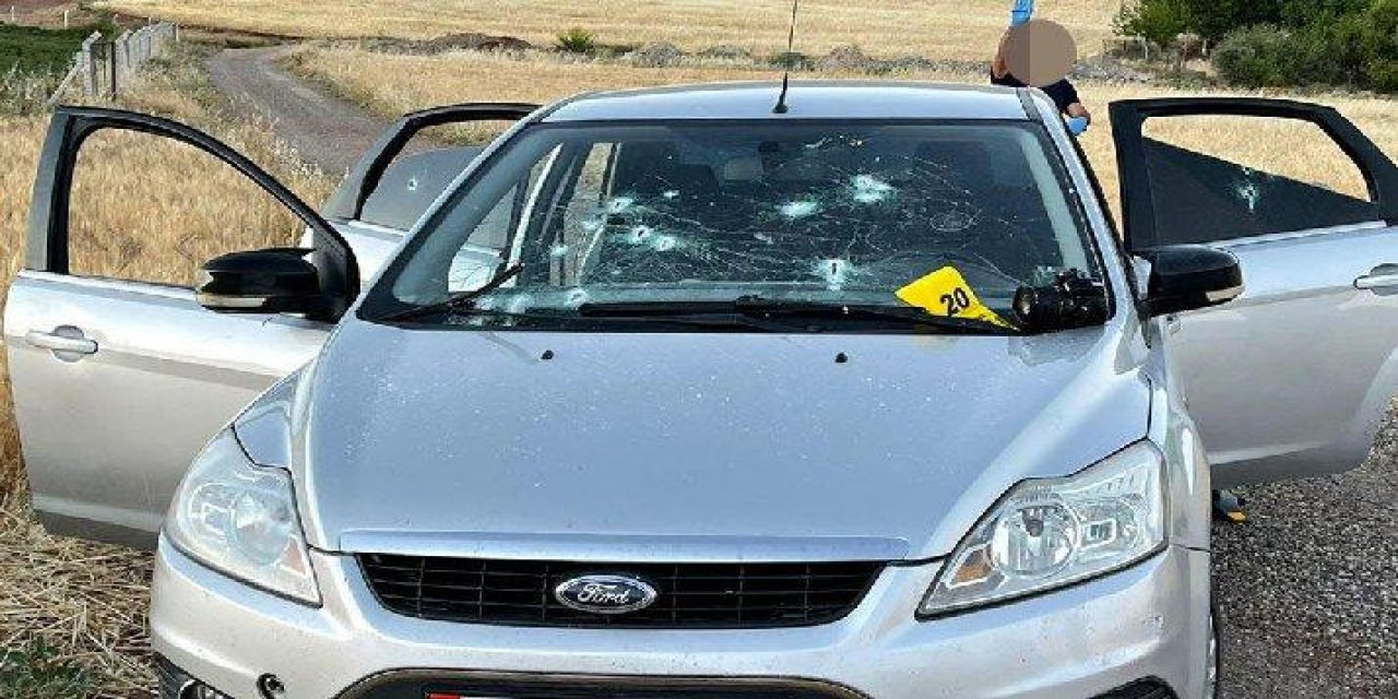 AKP İlçe Başkanı’nın kardeşine silahlı saldırı! Aracına ateş açıldı...