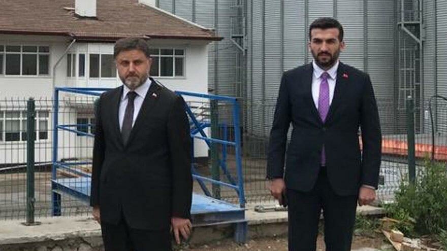 Çift maaşlılar çok kıskanacak! Müdürünün 11 danışmanının 5 maaş aldığı kurum ortaya çıktı