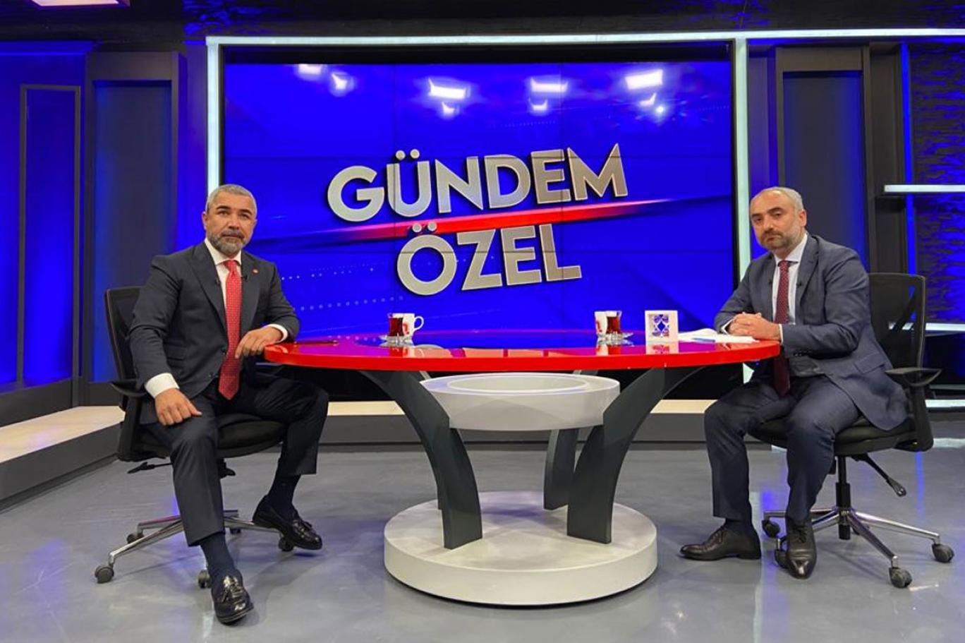 Gürkan Hacır'dan çarpıcı yazı! İsmail Saymaz'ın Veyis Ateş'e 18. dakikada sorduğu soru her şeyi değiştirdi