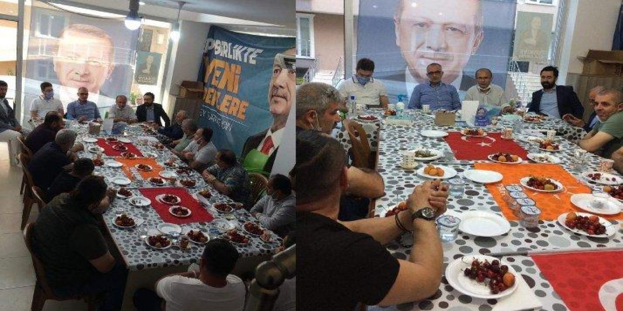 Tepki çeken görüntü! AKP’liler Türk Bayrağı’nı sofra bezi yaptı!