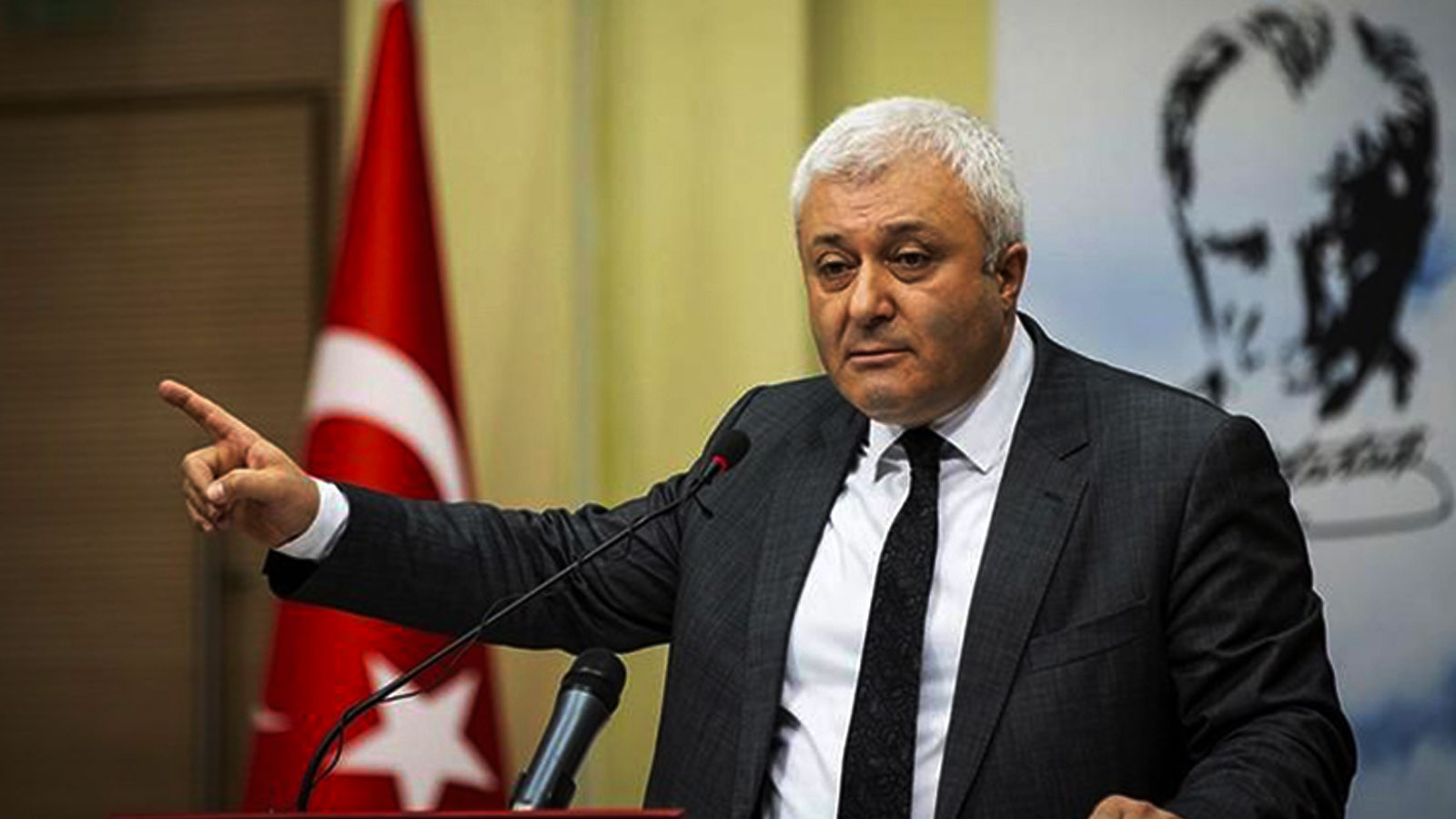 CHP'li Özkan'dan Metin Yener'e 'çifte maaş' tepkisi