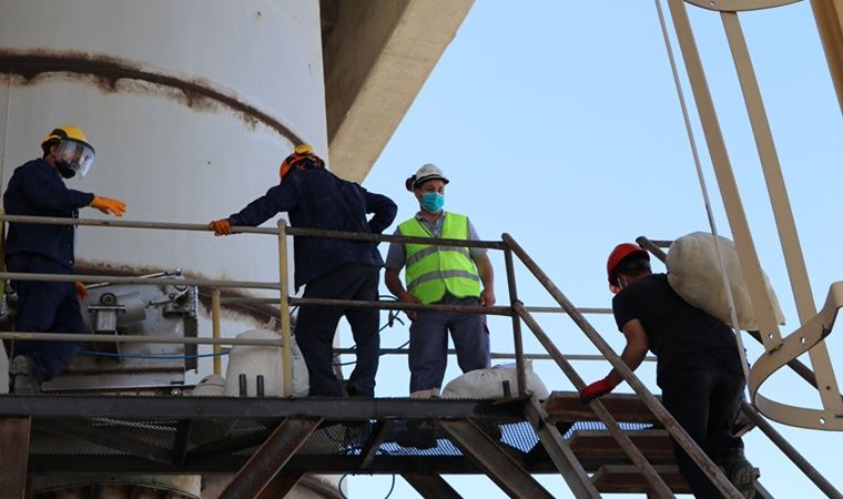 Tonlarca uyuşturucu, çimento fabrikasında yakıldı