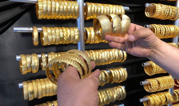 Yoğun ilgi var! 10 bin liralık bilezik 100 lira