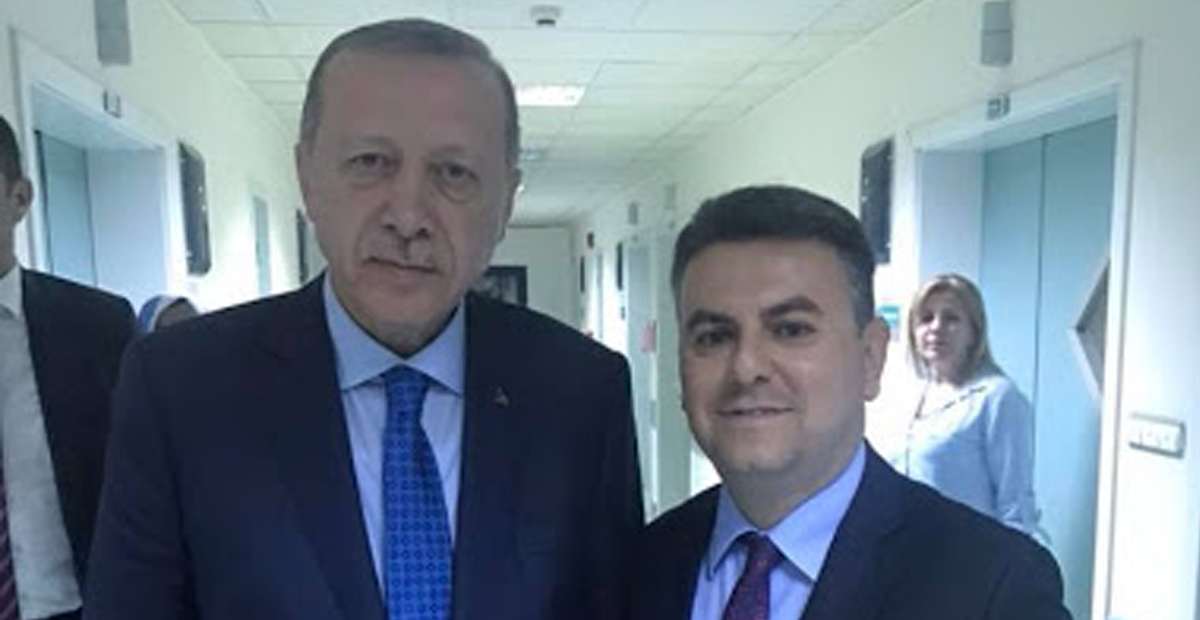 CHP'li Ali Mahir Başarır 'Pislik Saray'ın içinde' ifadeleriyle paylaştı... AKP'li ismin Sezgin Baran Korkmaz'a teşekkür videosu ortaya çıktı