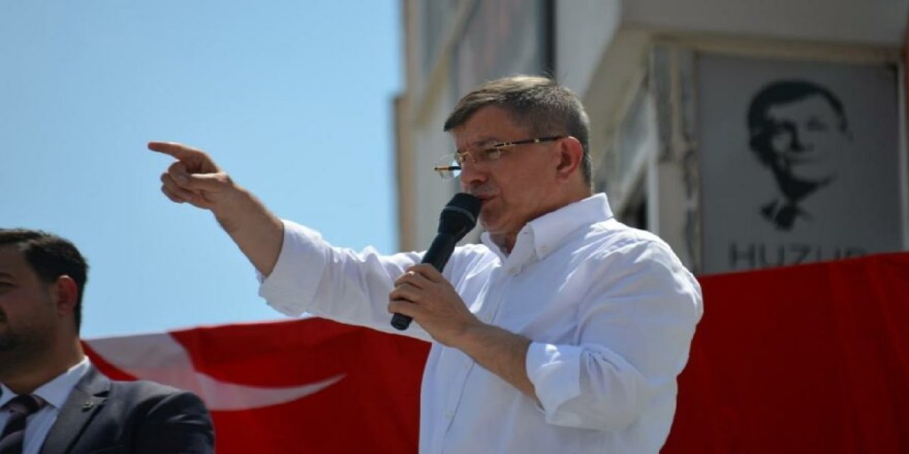 "Cumhurbaşkanını Reza Zarrab olayında uyardığım gibi yine uyarıyorum" dedi ve... Ahmet Davutoğlu’ndan Erdoğan’a flaş "Sezgin Baran Korkmaz" çağrısı!