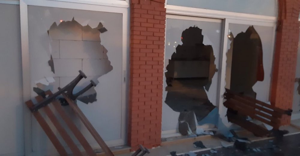 Çeşme Belediyesi'nin zabıta ofisine saldırı