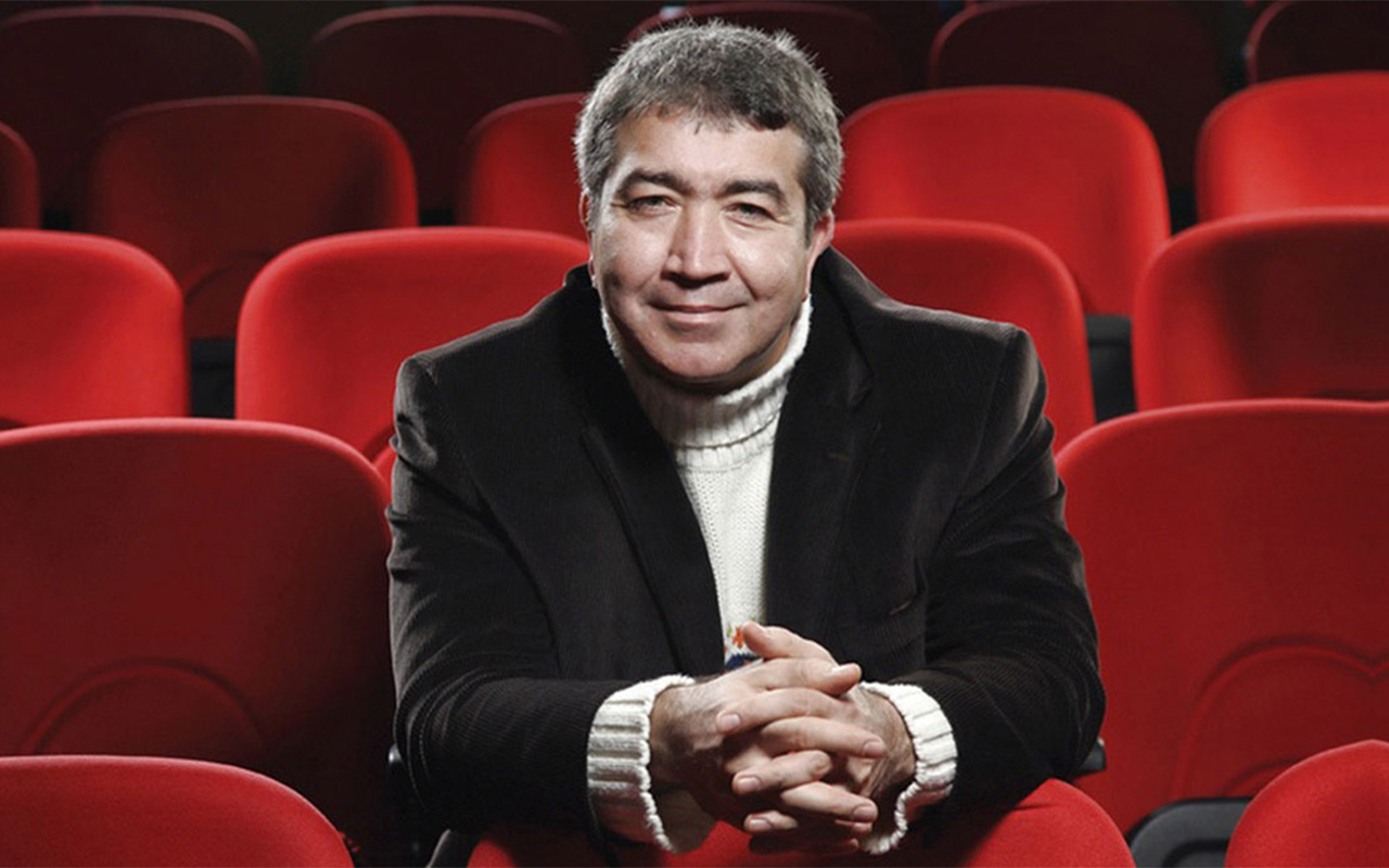 Ünlü tiyatro sanatçısı Turgay Yıldız'dan hayranlarını üzen haber