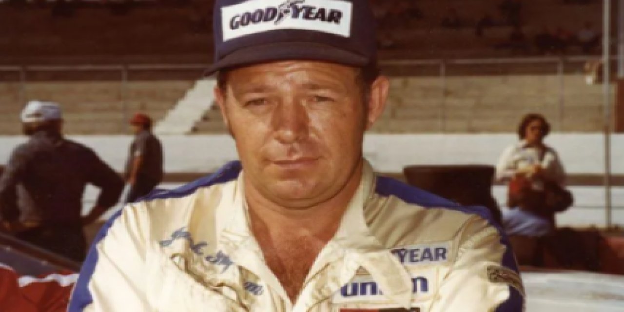 NASCAR efsanesi hayatını kaybetti!