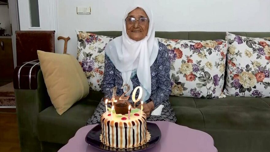 3 padişah ve 12 Cumhurbaşkanı gördü! Şeker Aslan, uzun yaşamanın sırrını verdi