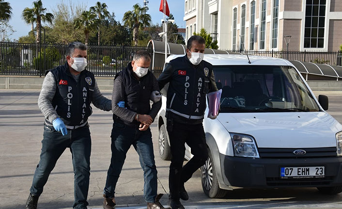 Birlikte yaşadığı kadını tehdit etmiş, 'koronalıyım' diyerek polise tükürmüştü! Emekli astsubay hakkında karar verildi