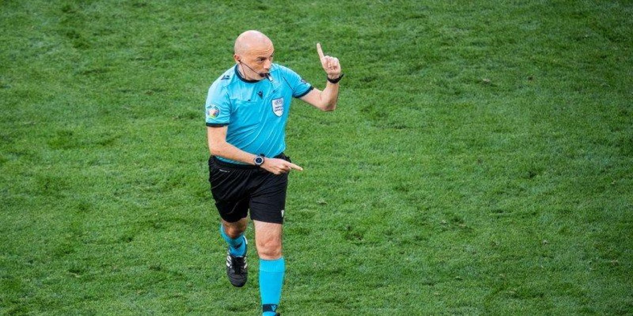 Cüneyt Çakır, Avrupa Şampiyonası tarihine geçti!