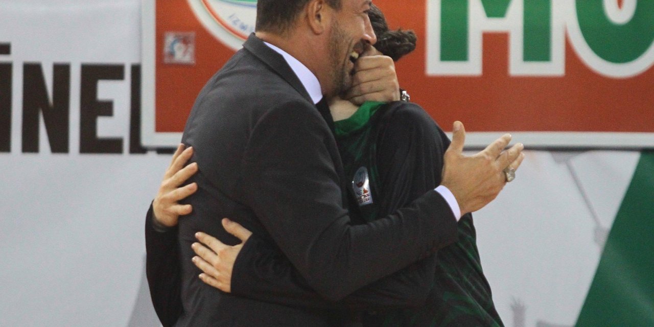 Pınar Karşıyaka'da 3'te 3 sevinci