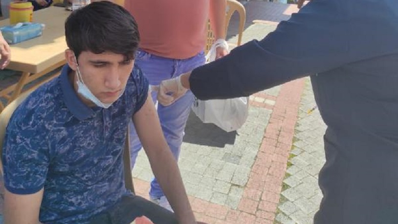 Dondurma yiyordu; birden Fahrettin Koca'nın radarına girdi
