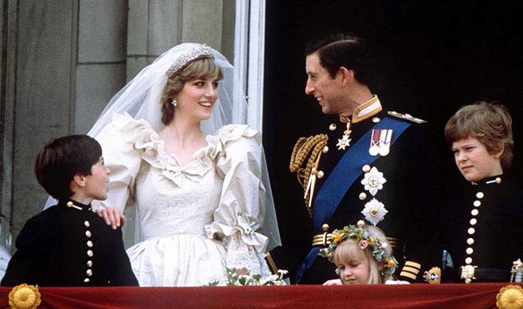 Prens Charles Prenses Diana'ya hediye etmişti... O araç açık artırmayla satıldı