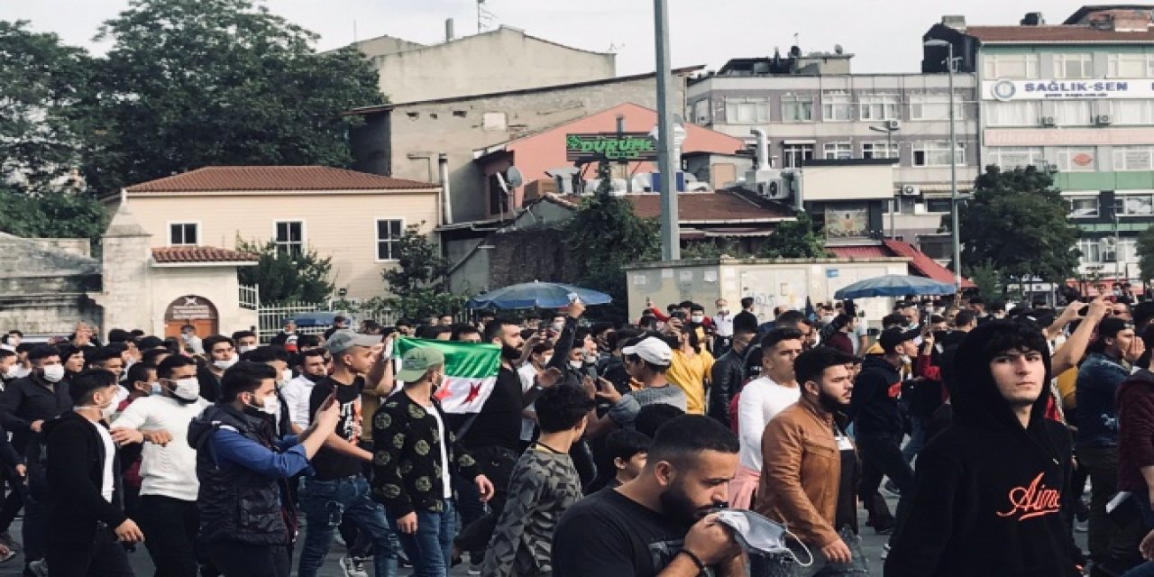 Pandemi falan sorun olmadı, İstanbul'da cihatçı grubun sokak  eylemine müdahale edilmemesi dikkat çekti.
