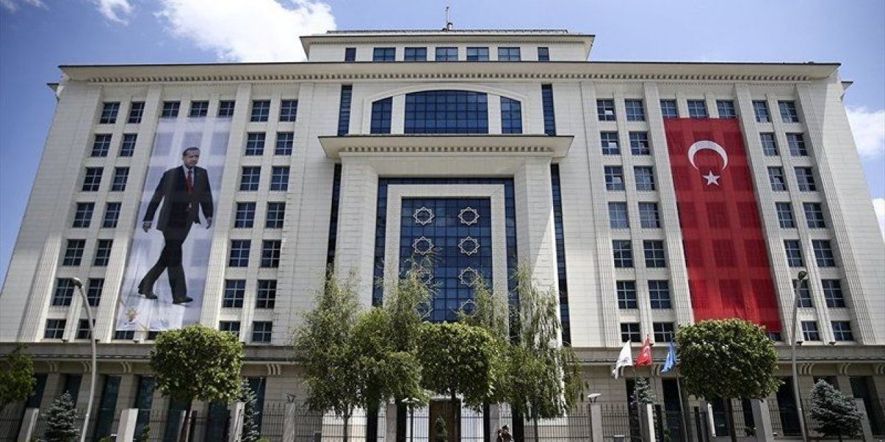 Saygı Öztürk yazdı! Milletvekili-Bürokrat kavgası istifa getirdi!