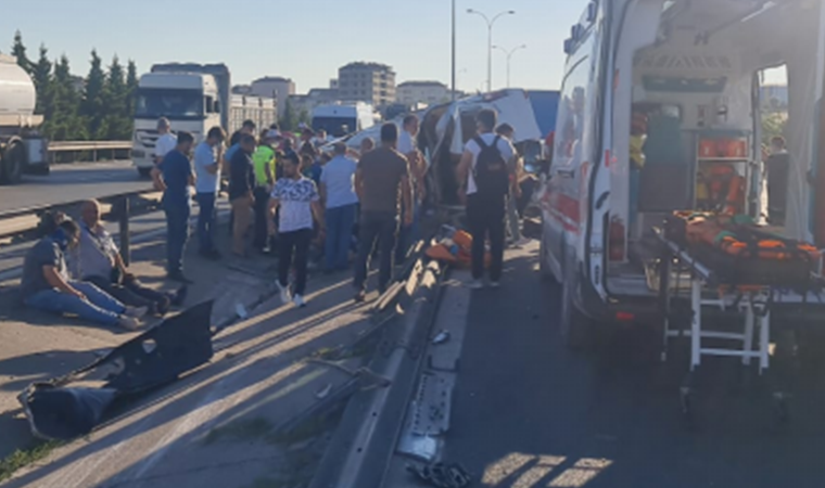 TEM'de feci kaza: Çok sayıda yaralı var