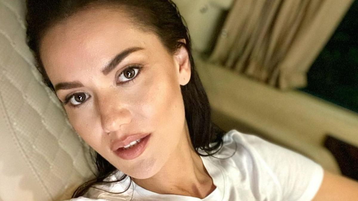 Oyuncu Fahriye Evcen sektör değiştirdi! İşte yeni işi